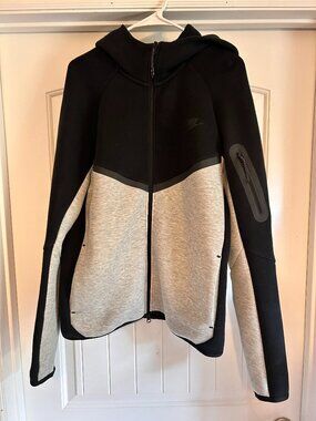 Nike Tech Windrunner Men's Fleece Full-Zip Hoodie Size Medium
